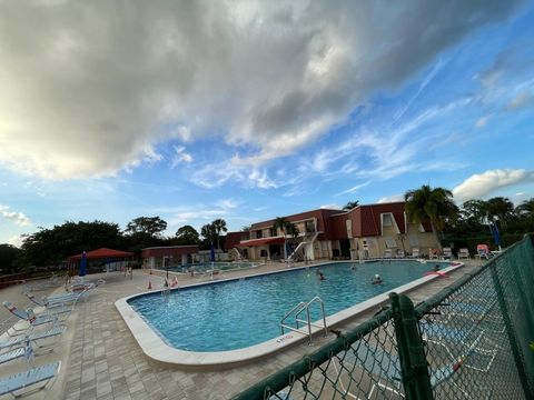 Tiny photo for 127 Amherst Lane #127, Lake Worth, FL 33467 (MLS # F10541567)