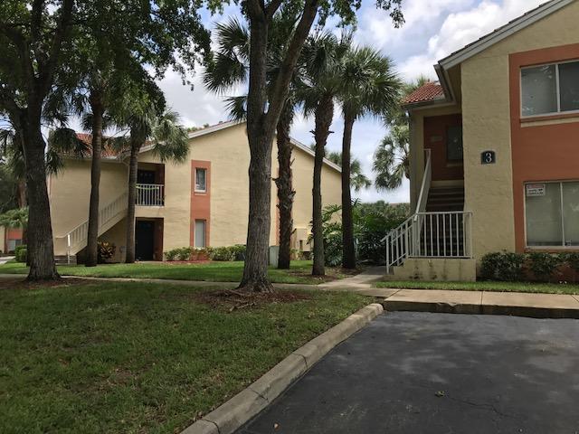 PARADISE COVE AT PALM BEACH LAKES CONDO - Residential