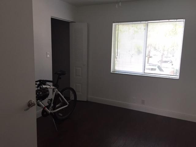 PARADISE COVE AT PALM BEACH LAKES CONDO - Residential