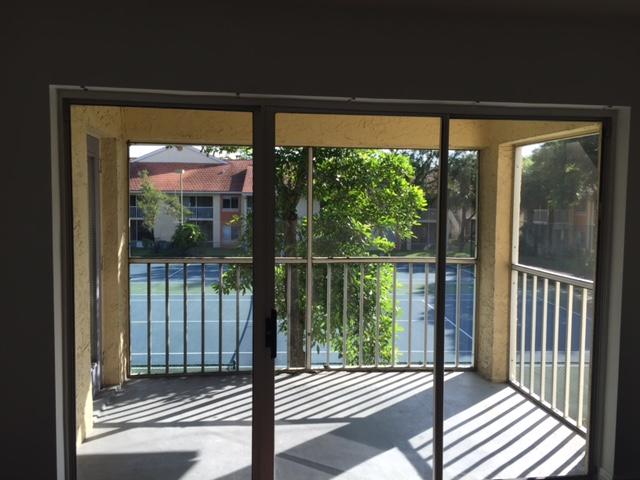 PARADISE COVE AT PALM BEACH LAKES CONDO - Residential