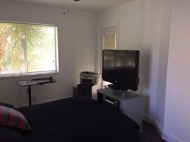 PARADISE COVE AT PALM BEACH LAKES CONDO - Residential