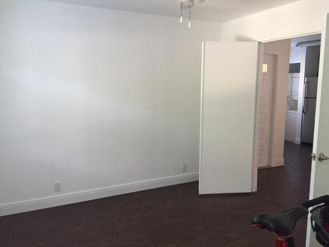 PARADISE COVE AT PALM BEACH LAKES CONDO - Residential