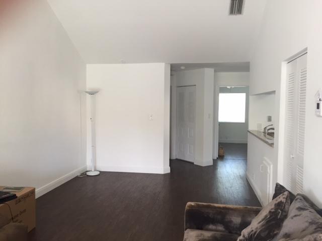 PARADISE COVE AT PALM BEACH LAKES CONDO - Residential