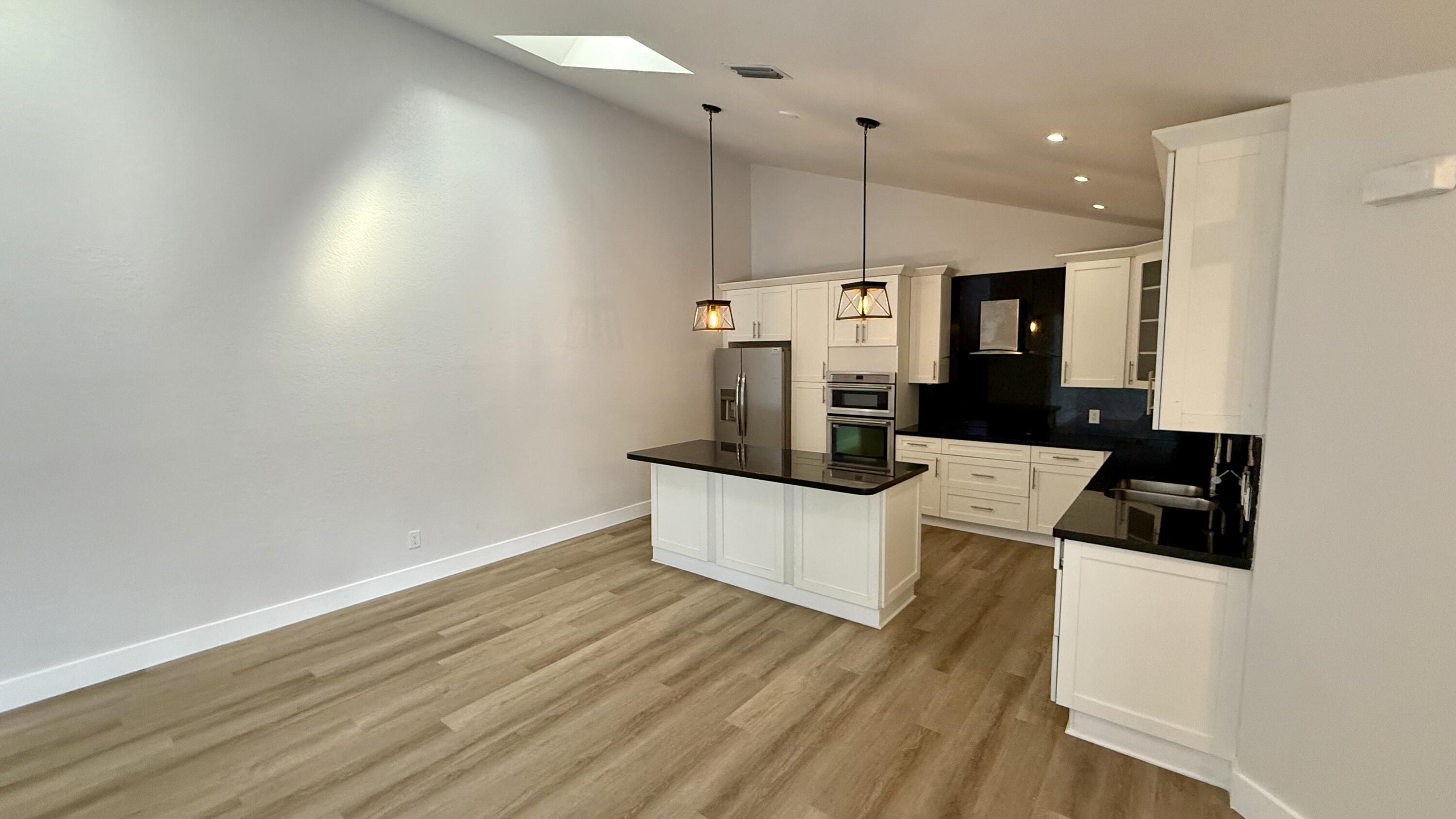 WESTWOOD LAKES 4 WESTWOOD GARDENS - Residential