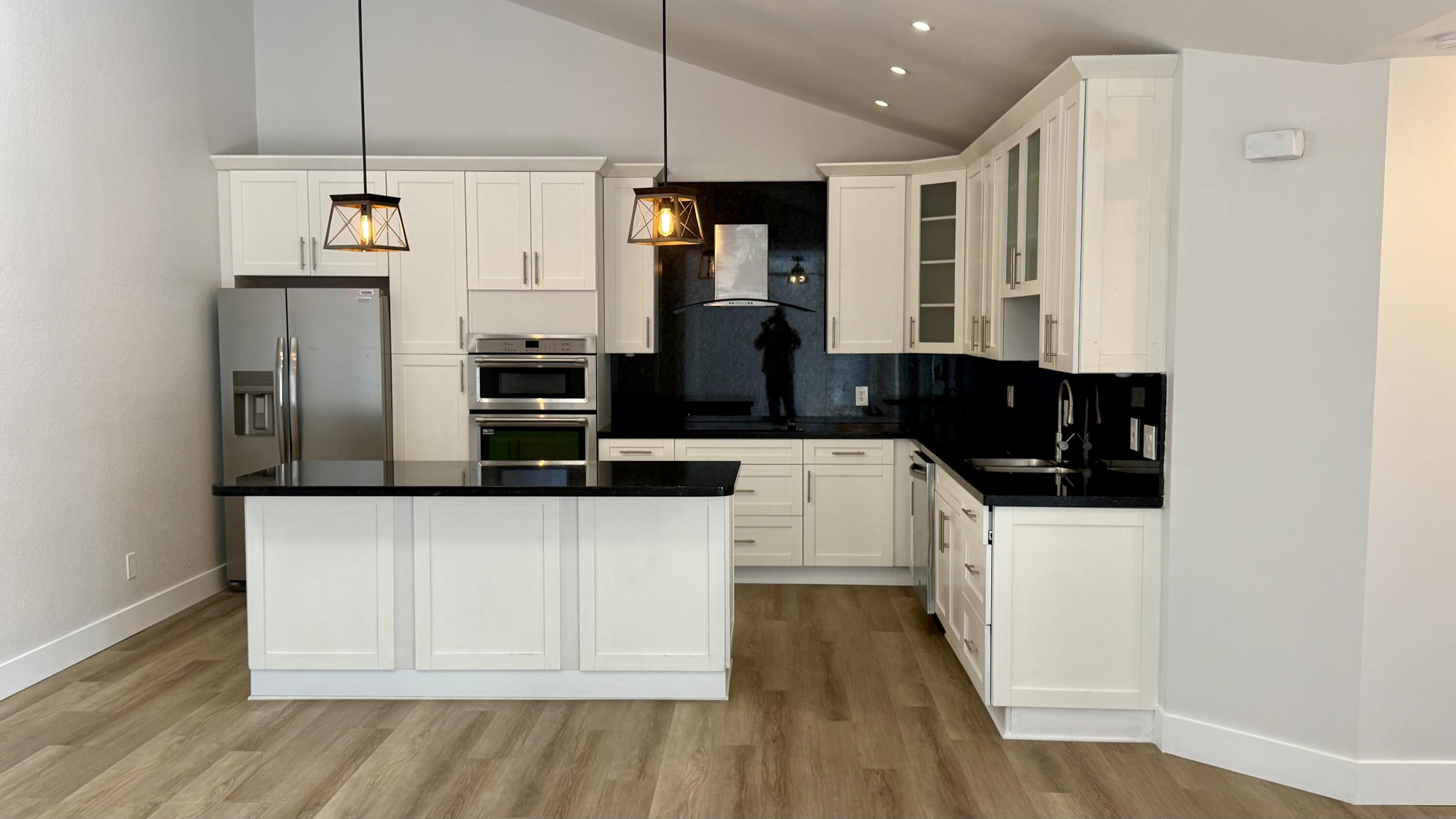 WESTWOOD LAKES 4 WESTWOOD GARDENS - Residential