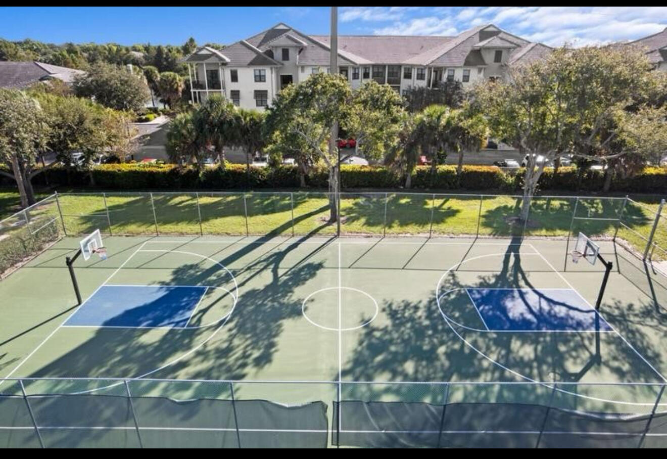 WESTWOOD LAKES 4 WESTWOOD GARDENS - Residential