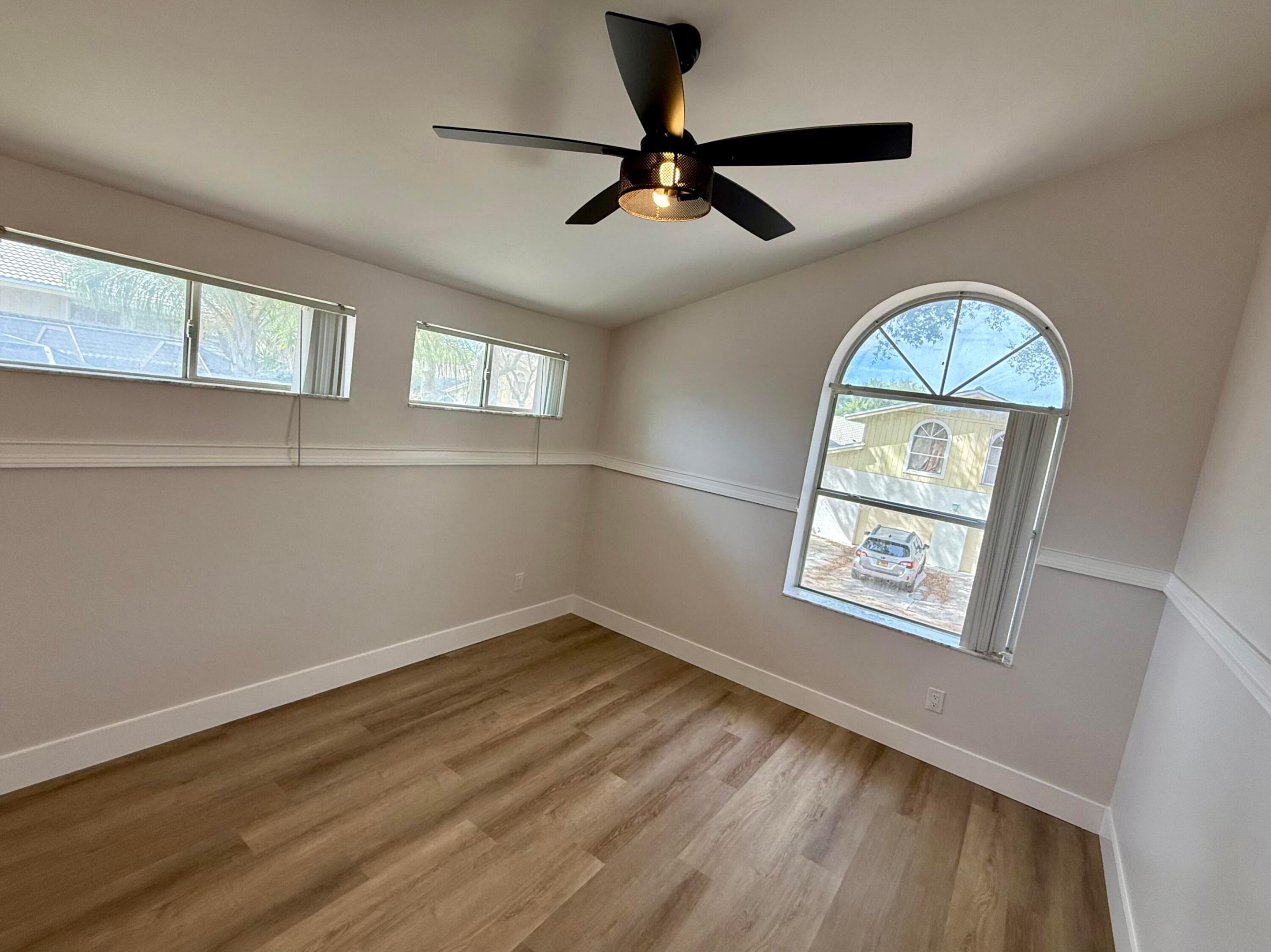 WESTWOOD LAKES 4 WESTWOOD GARDENS - Residential