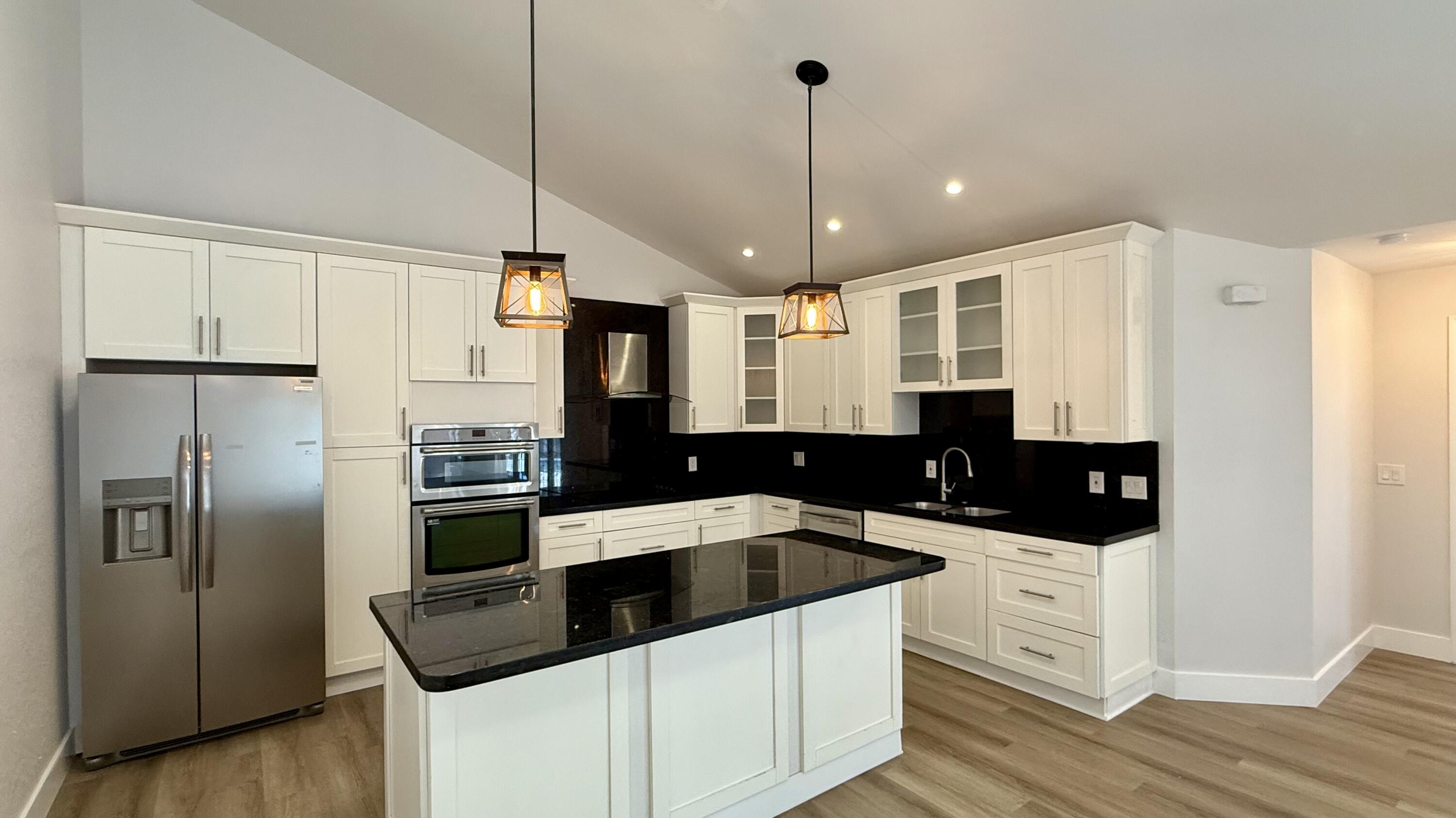 WESTWOOD LAKES 4 WESTWOOD GARDENS - Residential