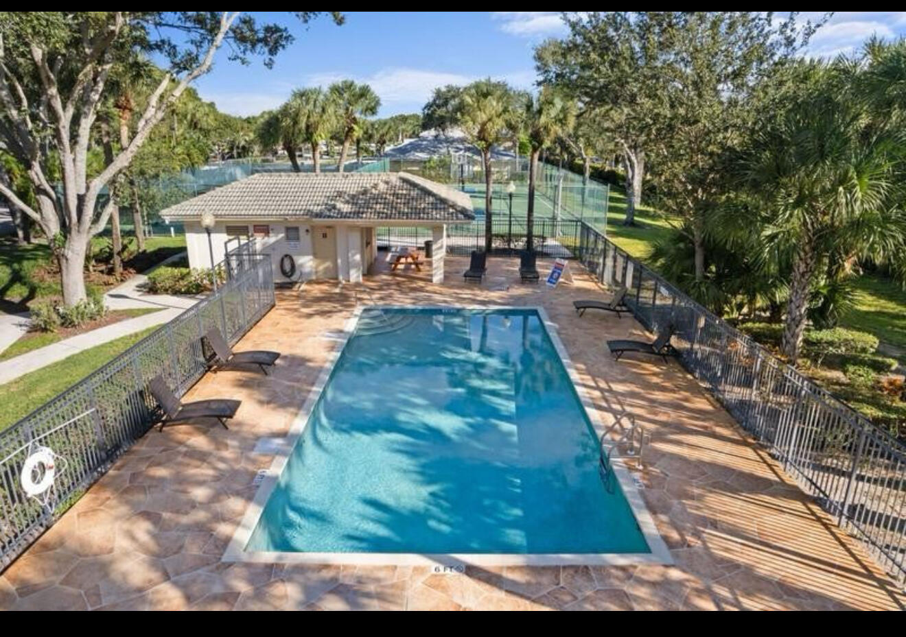 WESTWOOD LAKES 4 WESTWOOD GARDENS - Residential