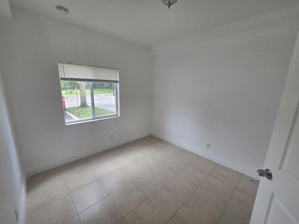 BELVEDERE ISLES CONDO NO 2 - Residential