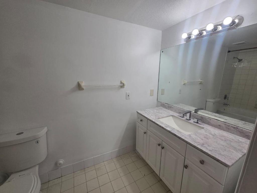 BELVEDERE ISLES CONDO NO 2 - Residential