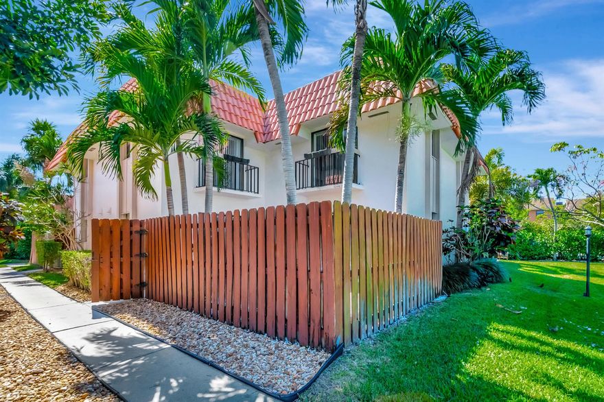 BEST DEAL IN DOWNTOWN BOCA! Nestled in one of the most sought-after areas, this fully renovated 2-story townhome offers the ultimate in modern living and convenience. With two spacious bedrooms, each featuring their own ensuite bathrooms, this home is designed for comfort and privacy. The open kitchen has been beautifully upgraded with sleek espresso real wood cabinetry, and white quartz countertops, with a large bar area for prepping and chatting - perfect for preparing meals or entertaining guests. Conveniently located off the main living space is a 1st floor powder room for guests. Plus, the in-unit washer and dryer tucked in a utility room make chores a breeze