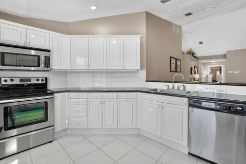 Tiny photo for 6050 VERDE Trail S #401, Boca Raton, FL 33433 (MLS # B26083950)