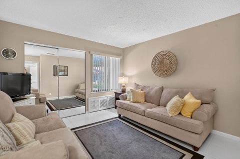 Tiny photo for 6050 VERDE Trail S #401, Boca Raton, FL 33433 (MLS # B26083950)