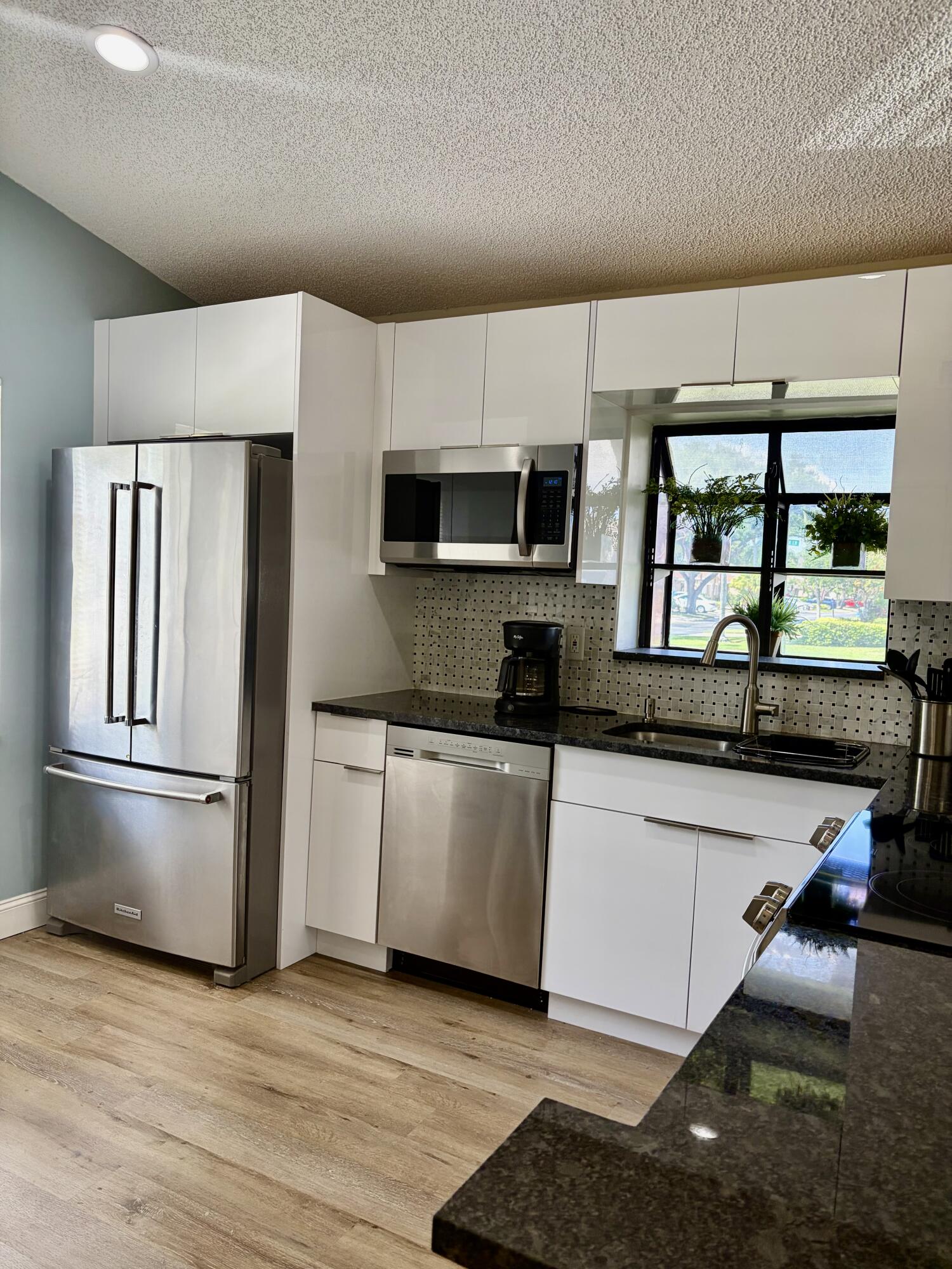 8107 Summerbreeze Lane