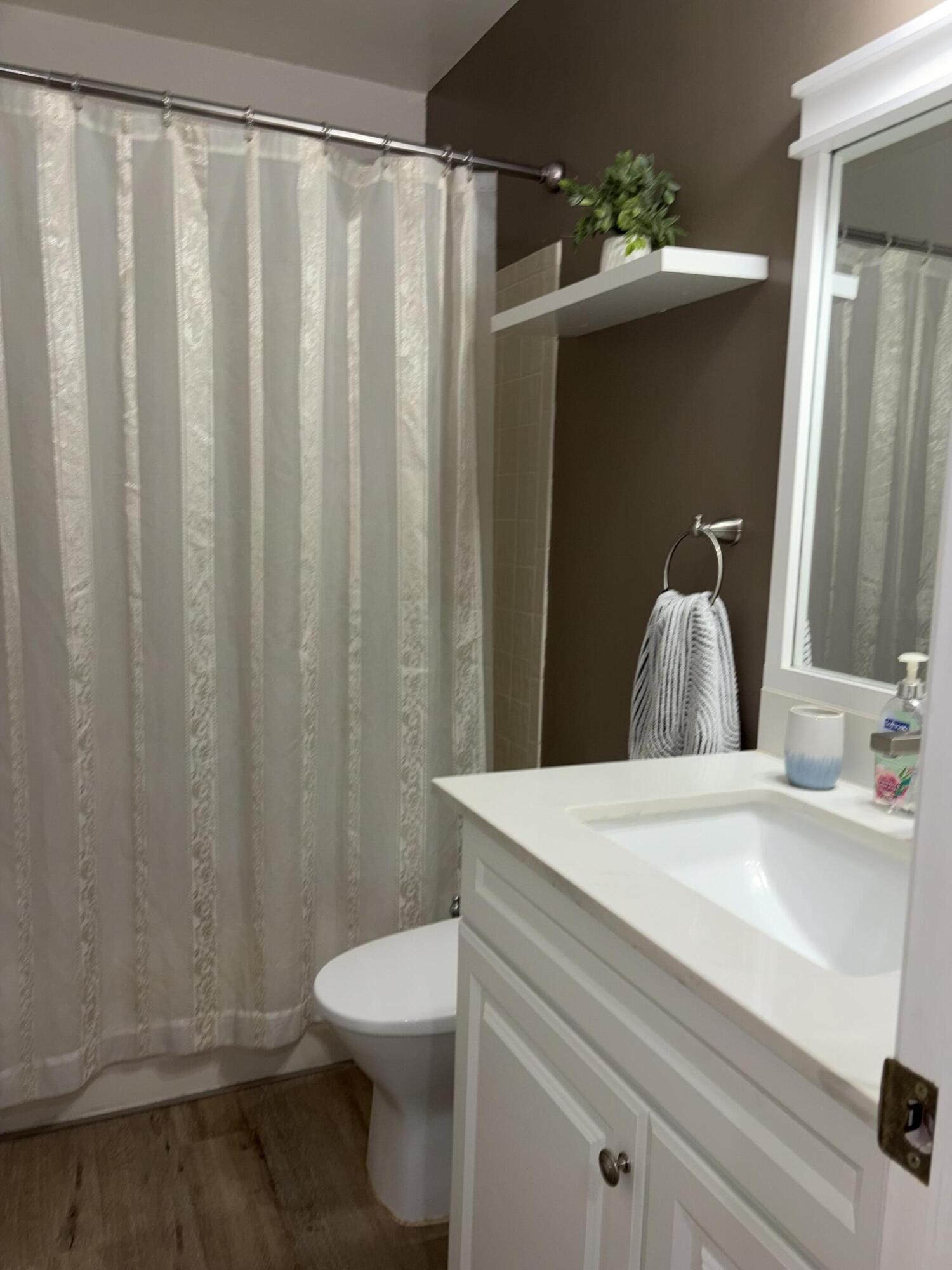 WHISPER WALK SEC C CONDO - Residential Lease