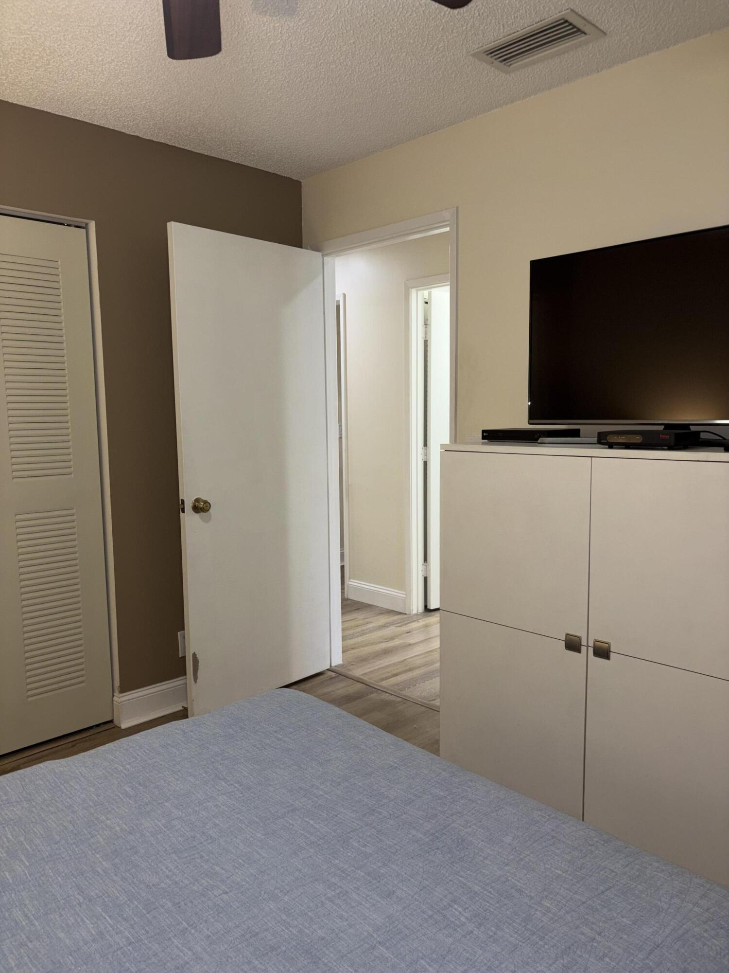 WHISPER WALK SEC C CONDO - Residential Lease