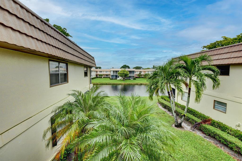 KINGS POINT SAXONY CONDOS - Residential