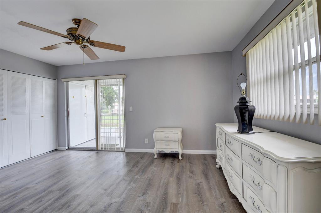 KINGS POINT SAXONY CONDOS - Residential