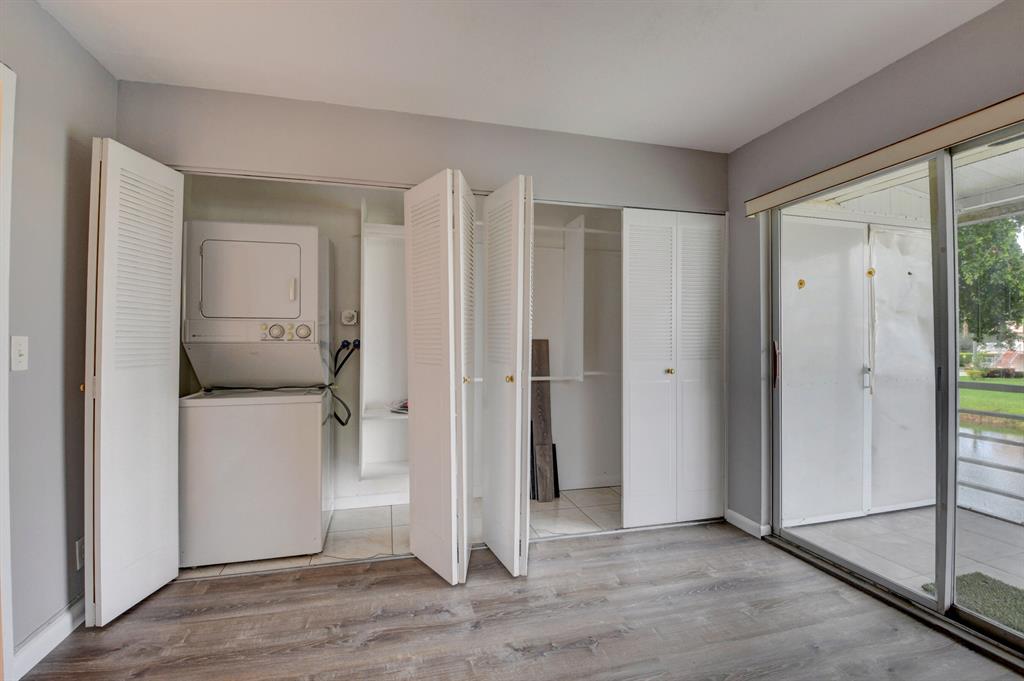 KINGS POINT SAXONY CONDOS - Residential