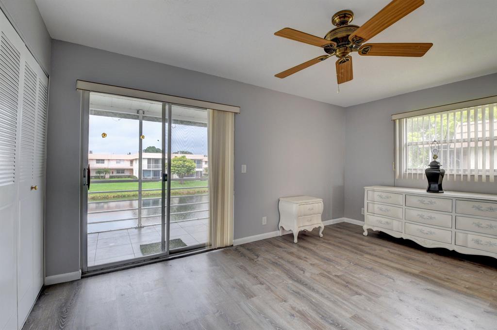 KINGS POINT SAXONY CONDOS - Residential