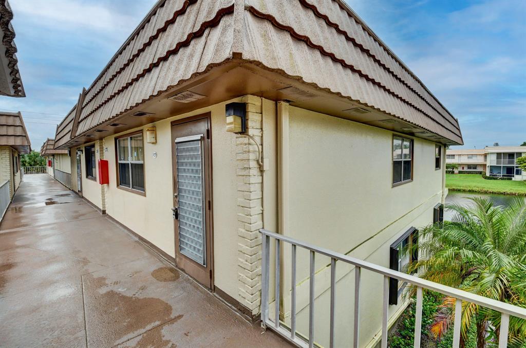 KINGS POINT SAXONY CONDOS - Residential