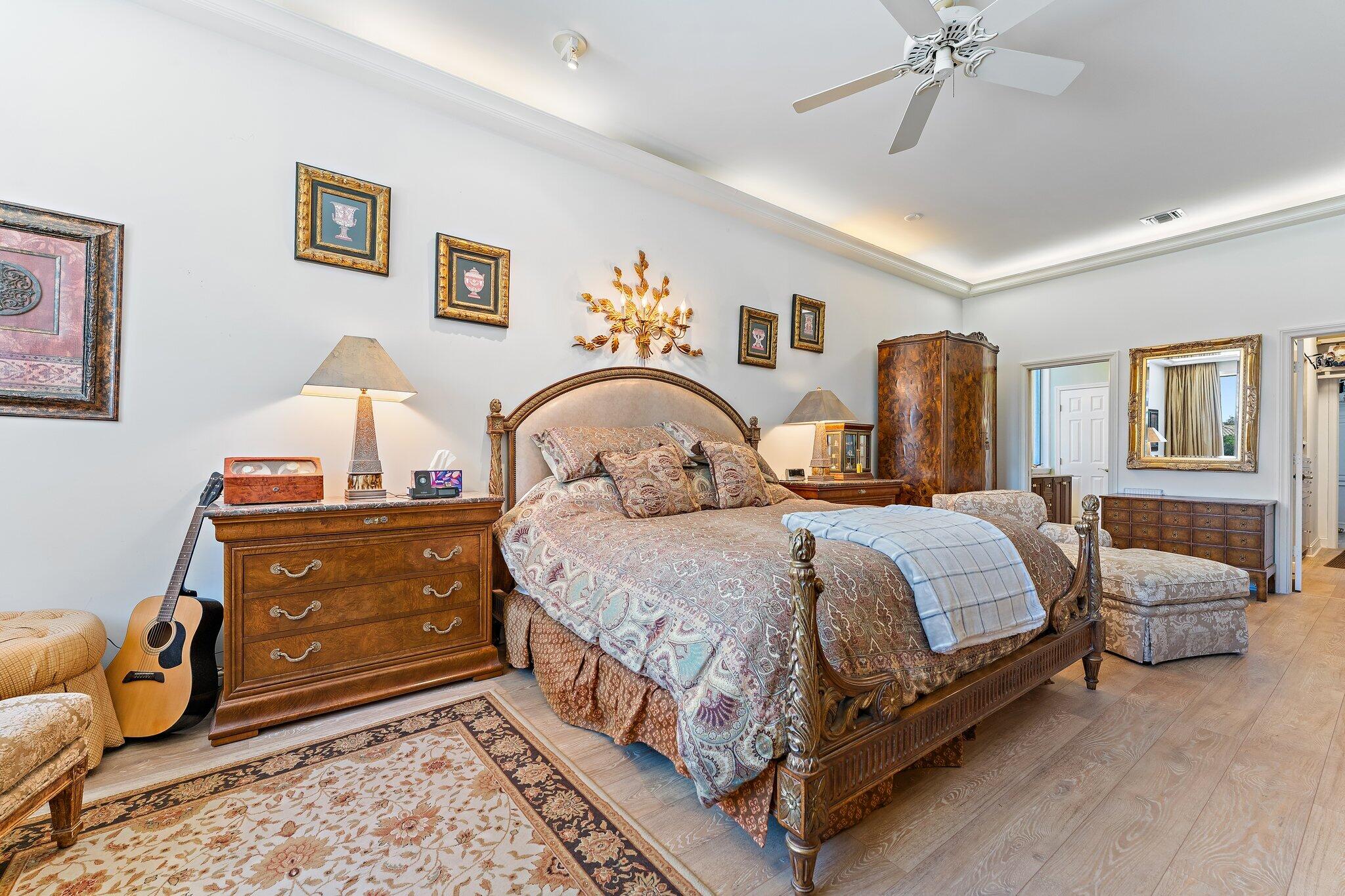 Jupiter Hills Village - Residential