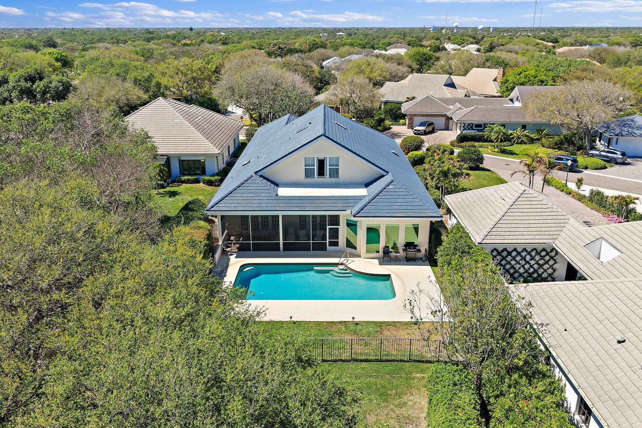 Jupiter Hills Village - Residential