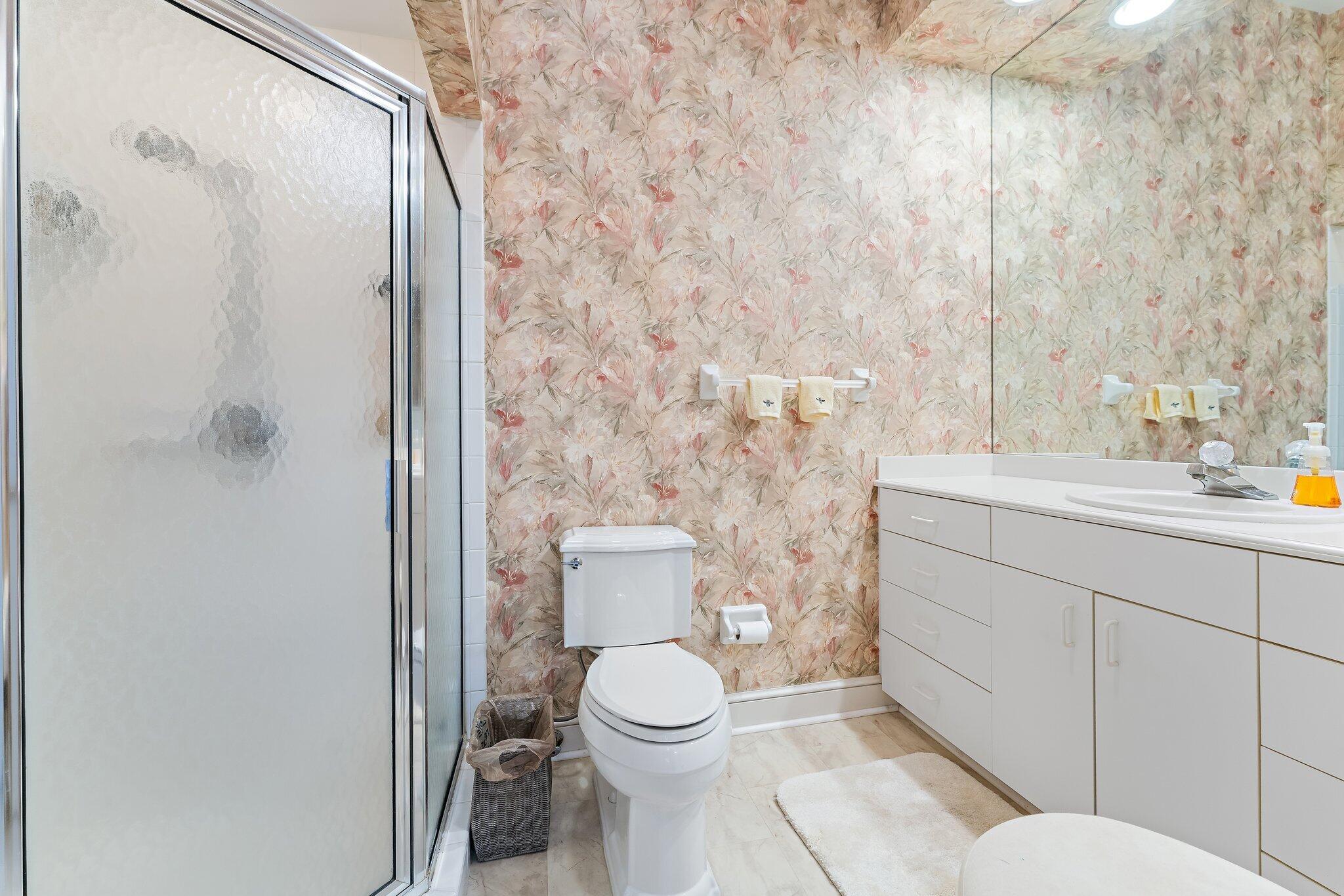 Jupiter Hills Village - Residential