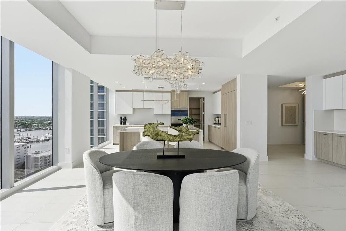 151 N Seabreeze Boulevard 1601-East