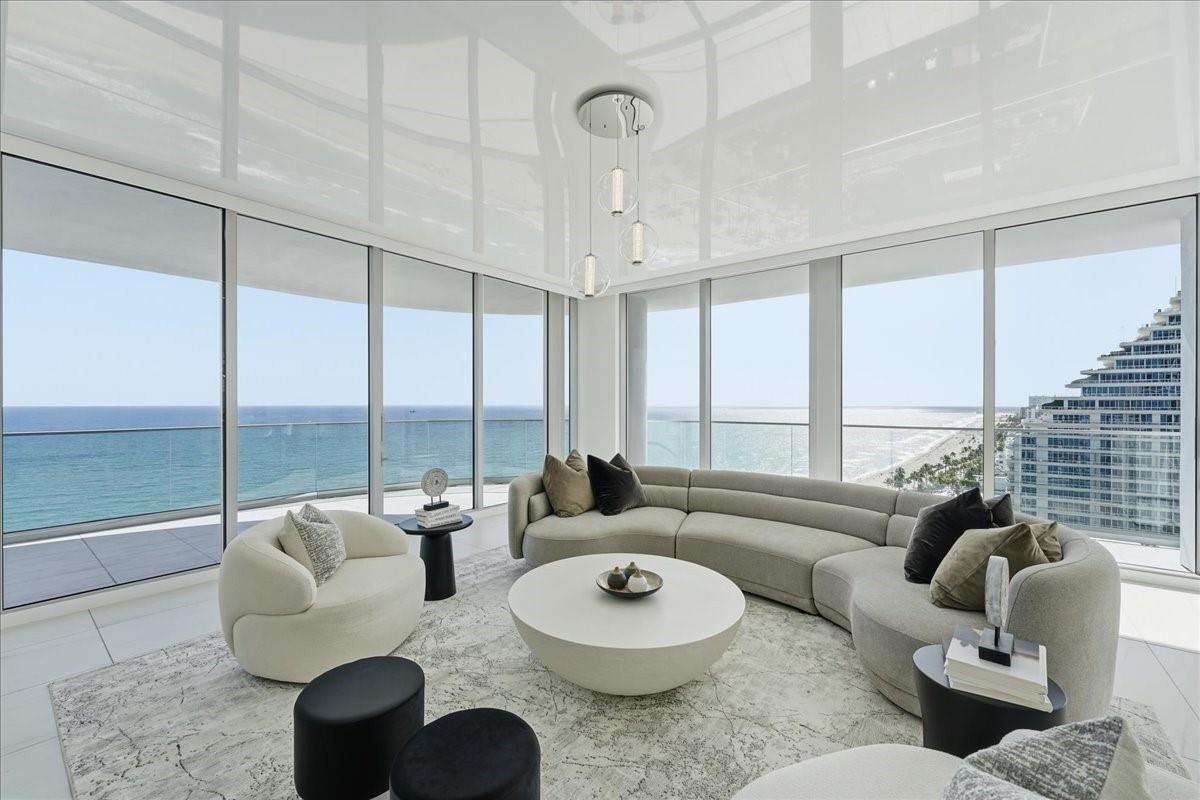 151 N Seabreeze Boulevard