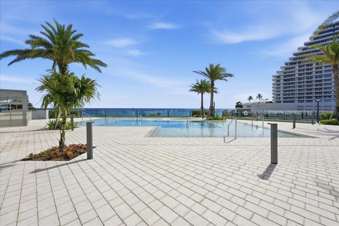 SELENE OCEANFRONT - Residential