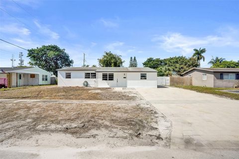 Tiny photo for 1437 SW 1st Avenue, Deerfield Beach, FL 33441 (MLS # F10552877)