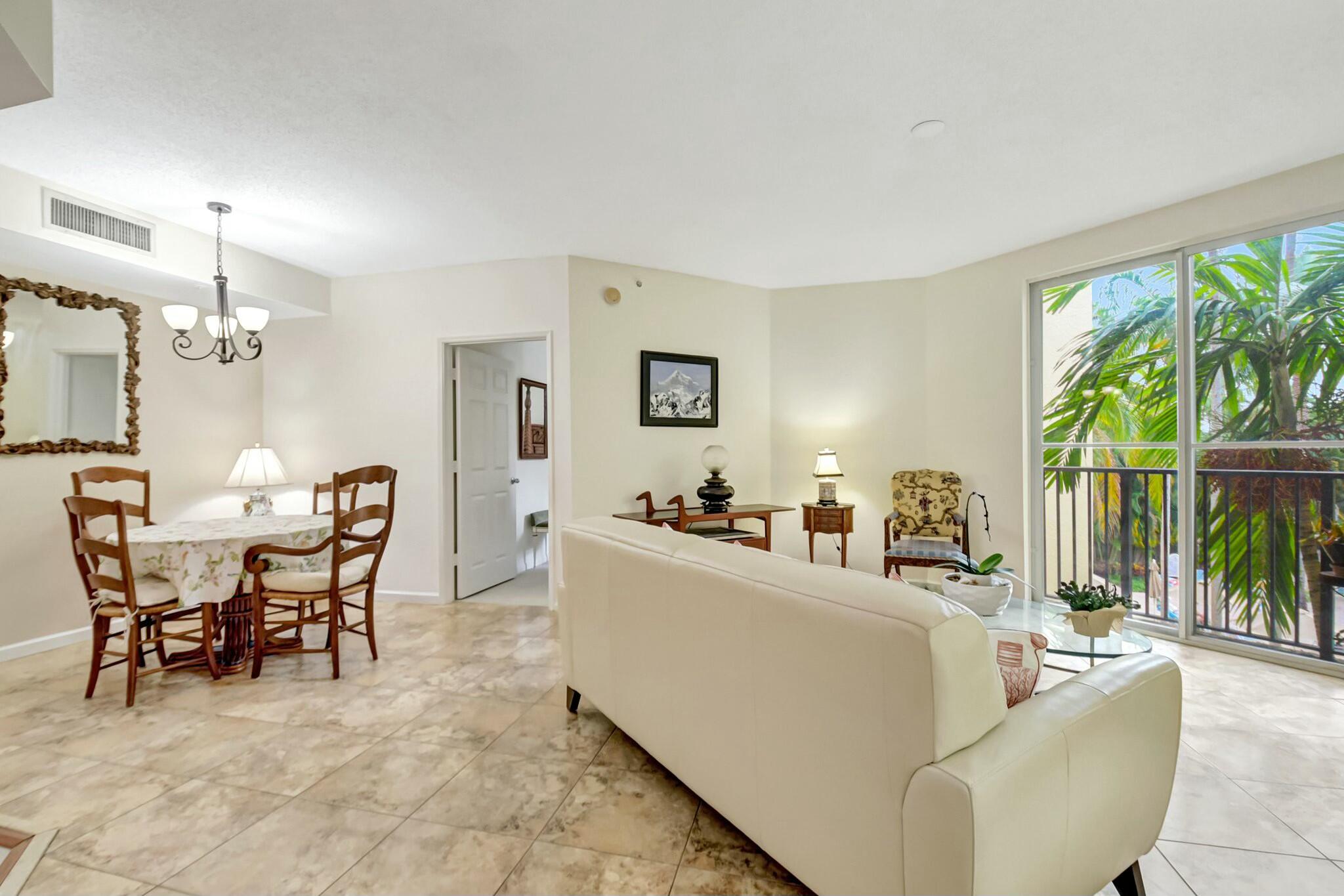 720 S Sapodilla Avenue 304