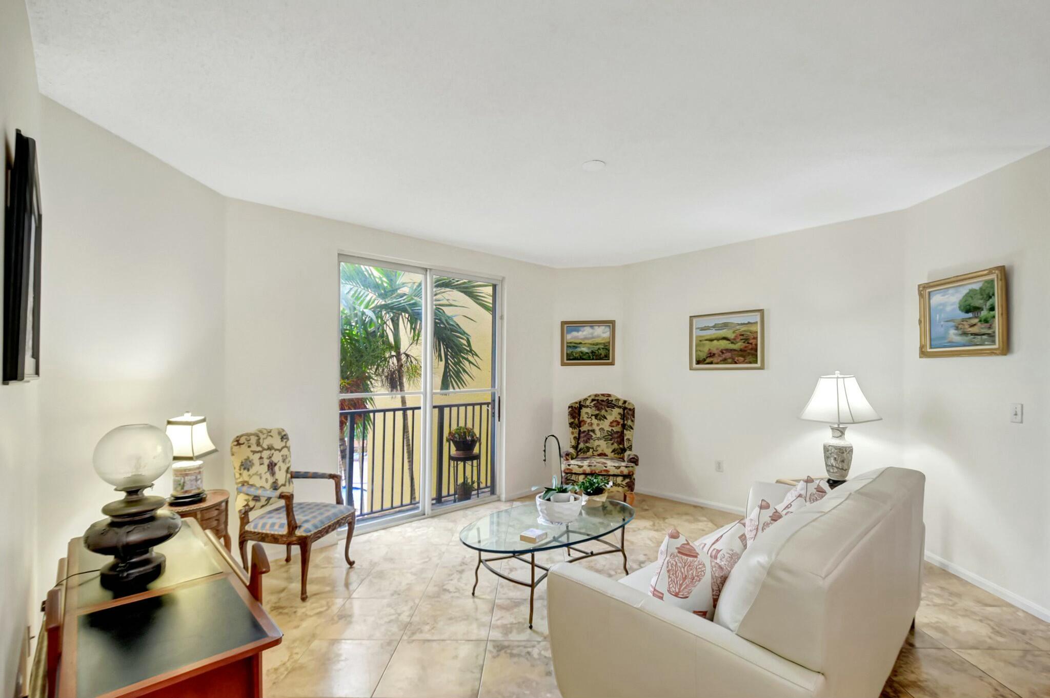 720 S Sapodilla Avenue 304
