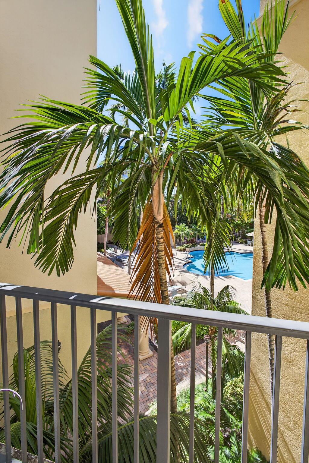 720 S Sapodilla Avenue 304