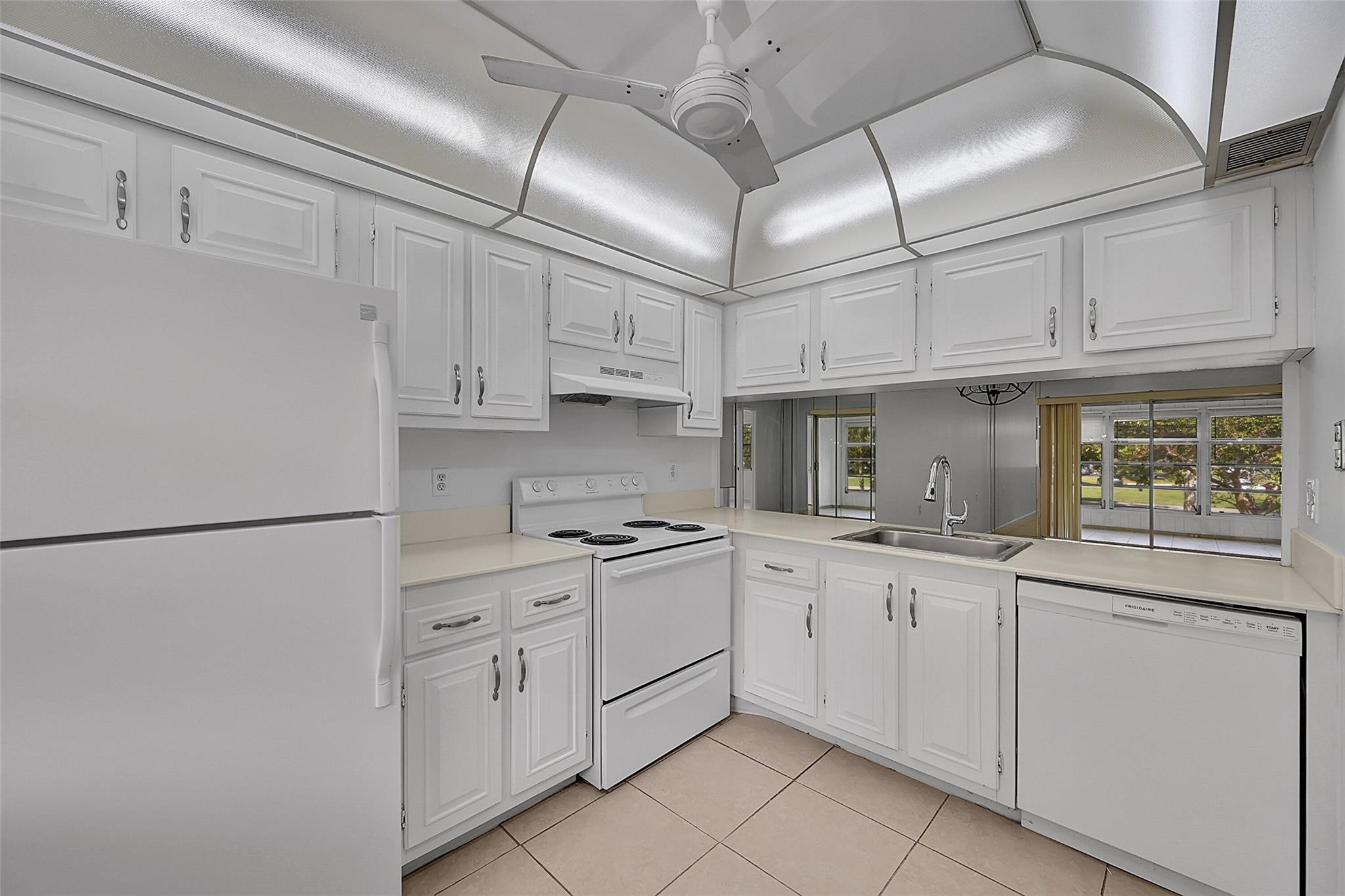 WYNMOOR VILLAGE - Residential