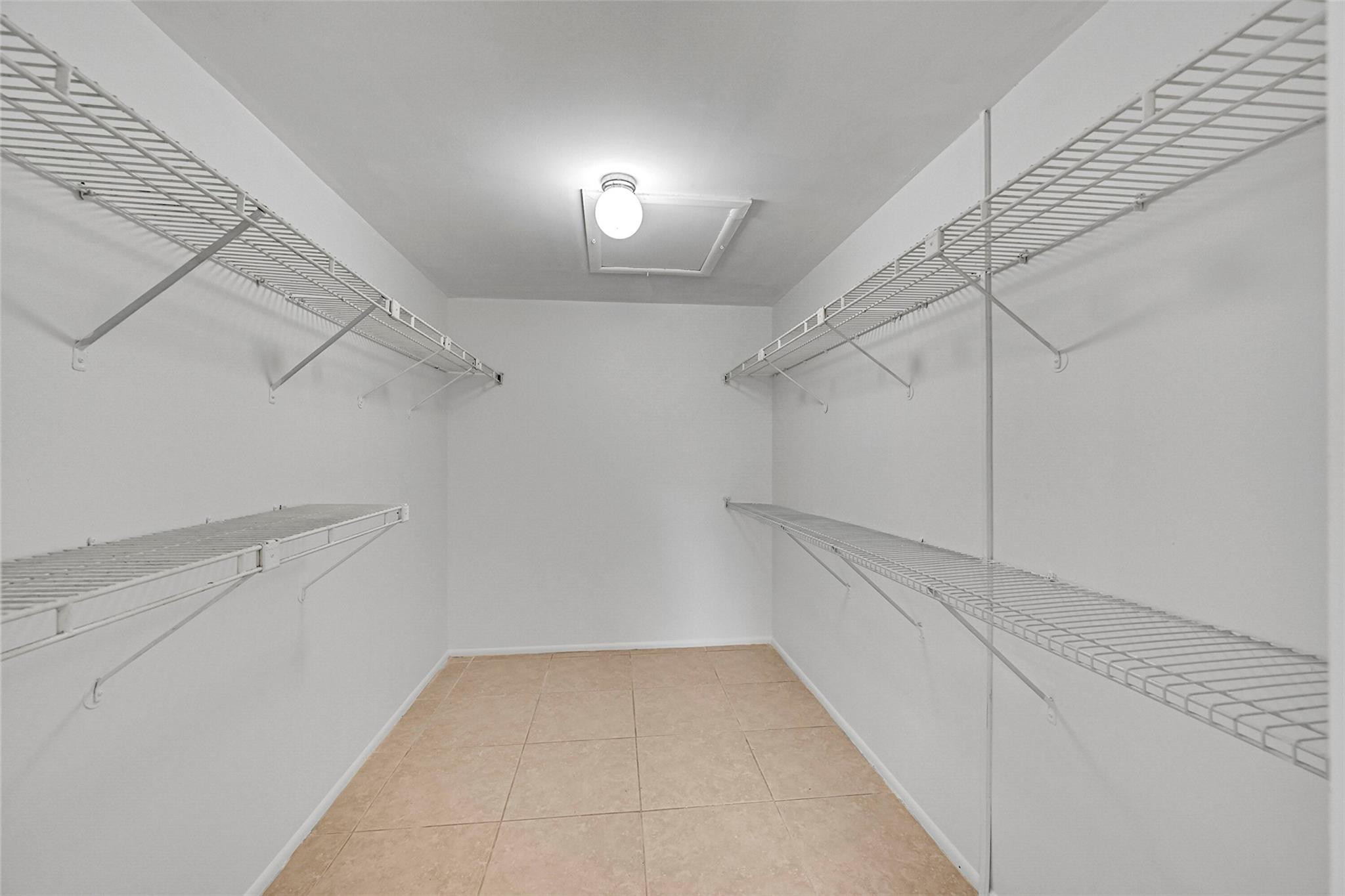 WYNMOOR VILLAGE - Residential