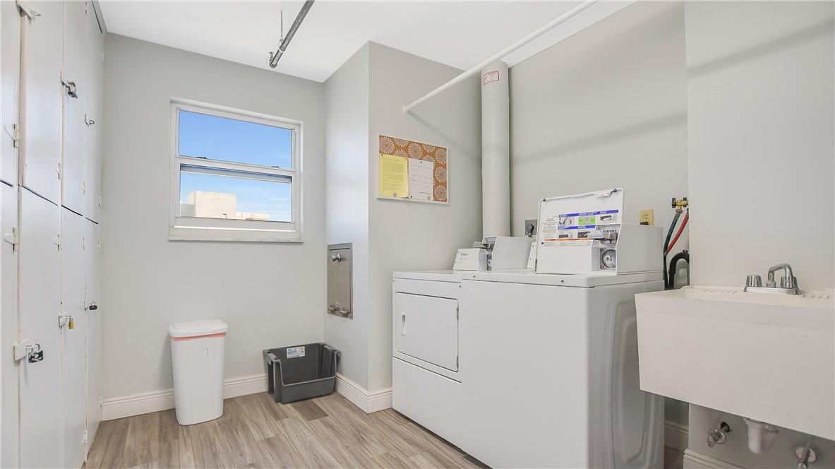 Intracoastal Tower - Residential