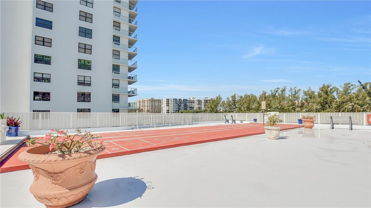 Intracoastal Tower - Residential