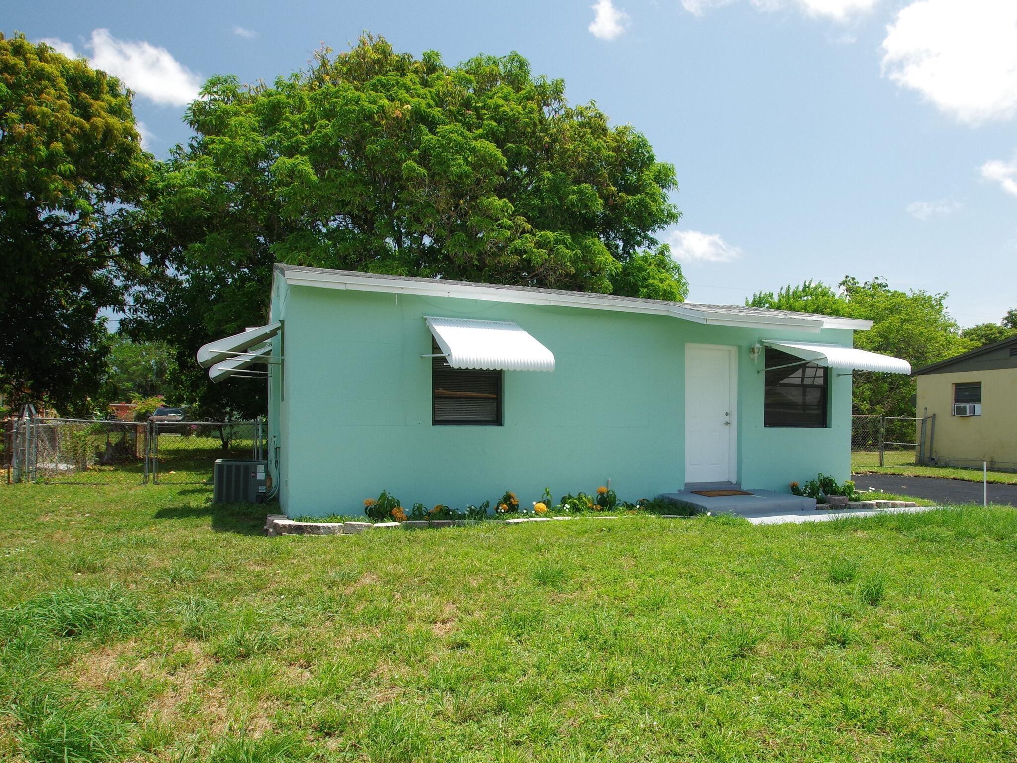 2316 NW 13 court