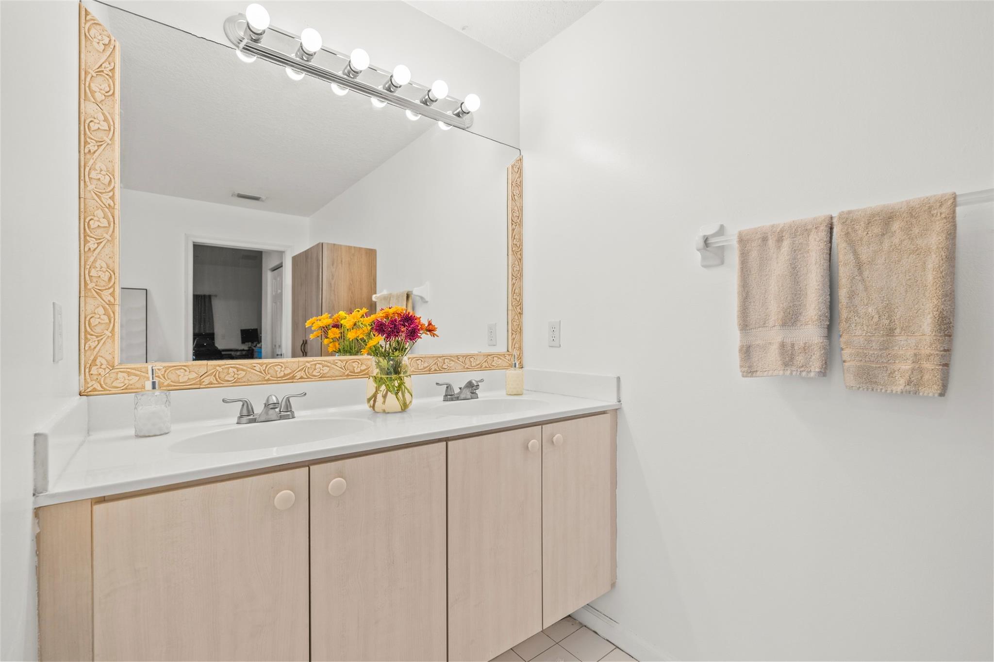 Victoria Woods 04 Pt Repl - Residential Lease