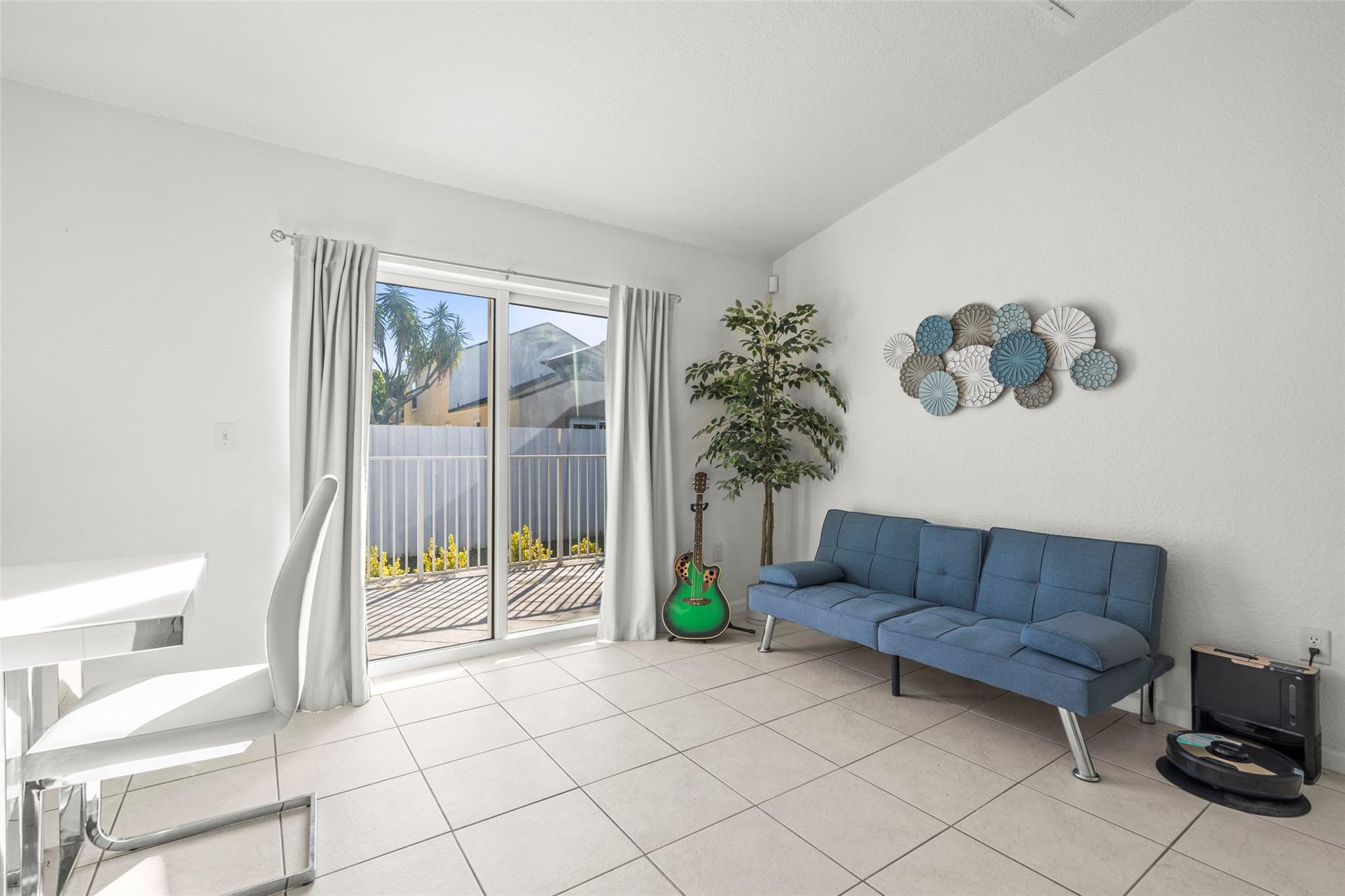 Victoria Woods 04 Pt Repl - Residential Lease