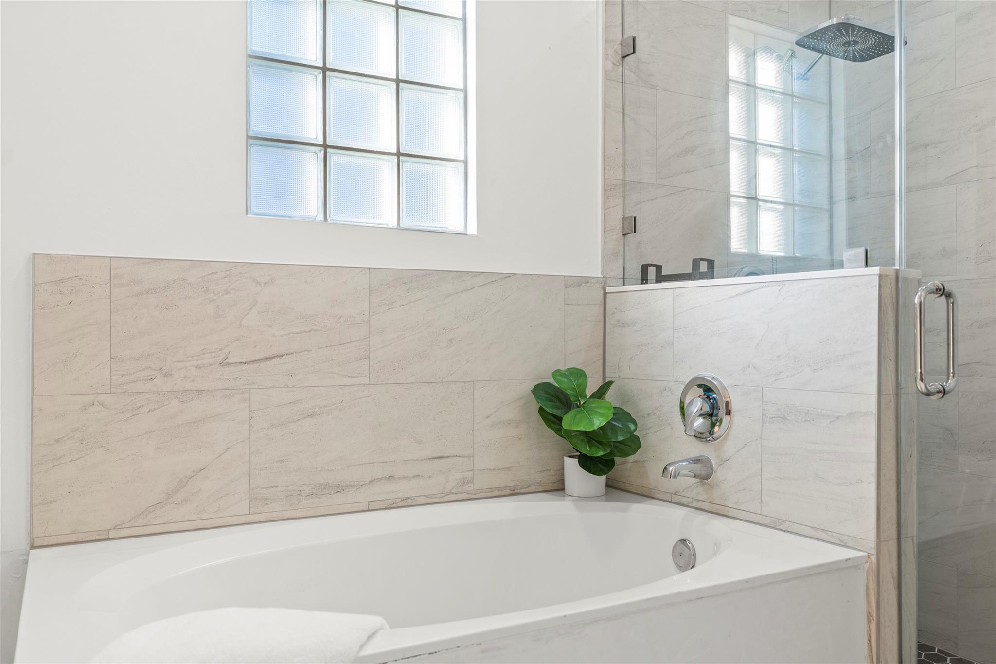 Victoria Woods 04 Pt Repl - Residential Lease