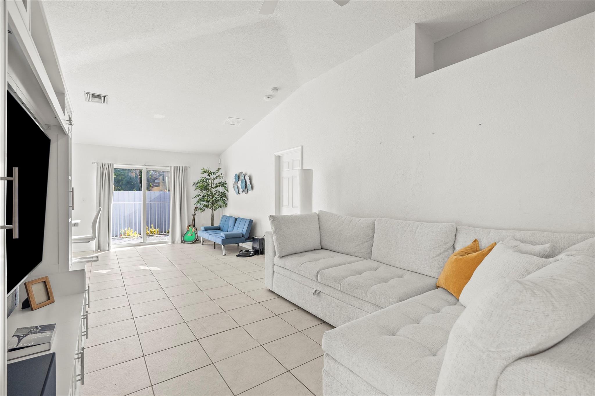 Victoria Woods 04 Pt Repl - Residential Lease