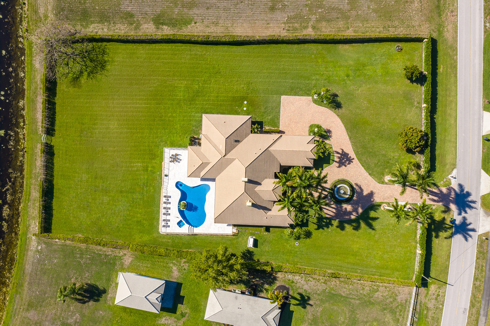 PADDOCK PARK 2 OF WELLINGTON - Residential