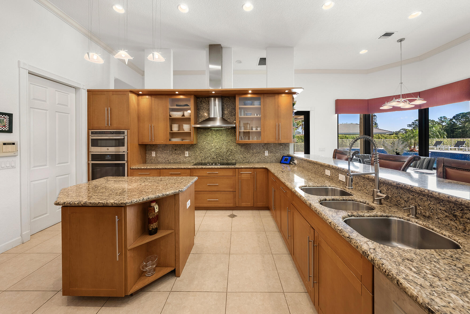 PADDOCK PARK 2 OF WELLINGTON - Residential