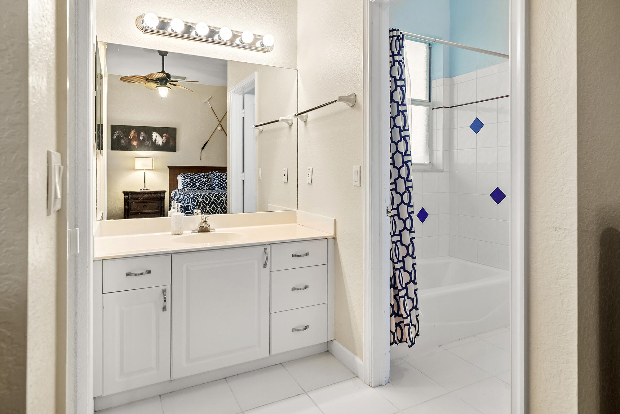 PADDOCK PARK 2 OF WELLINGTON - Residential