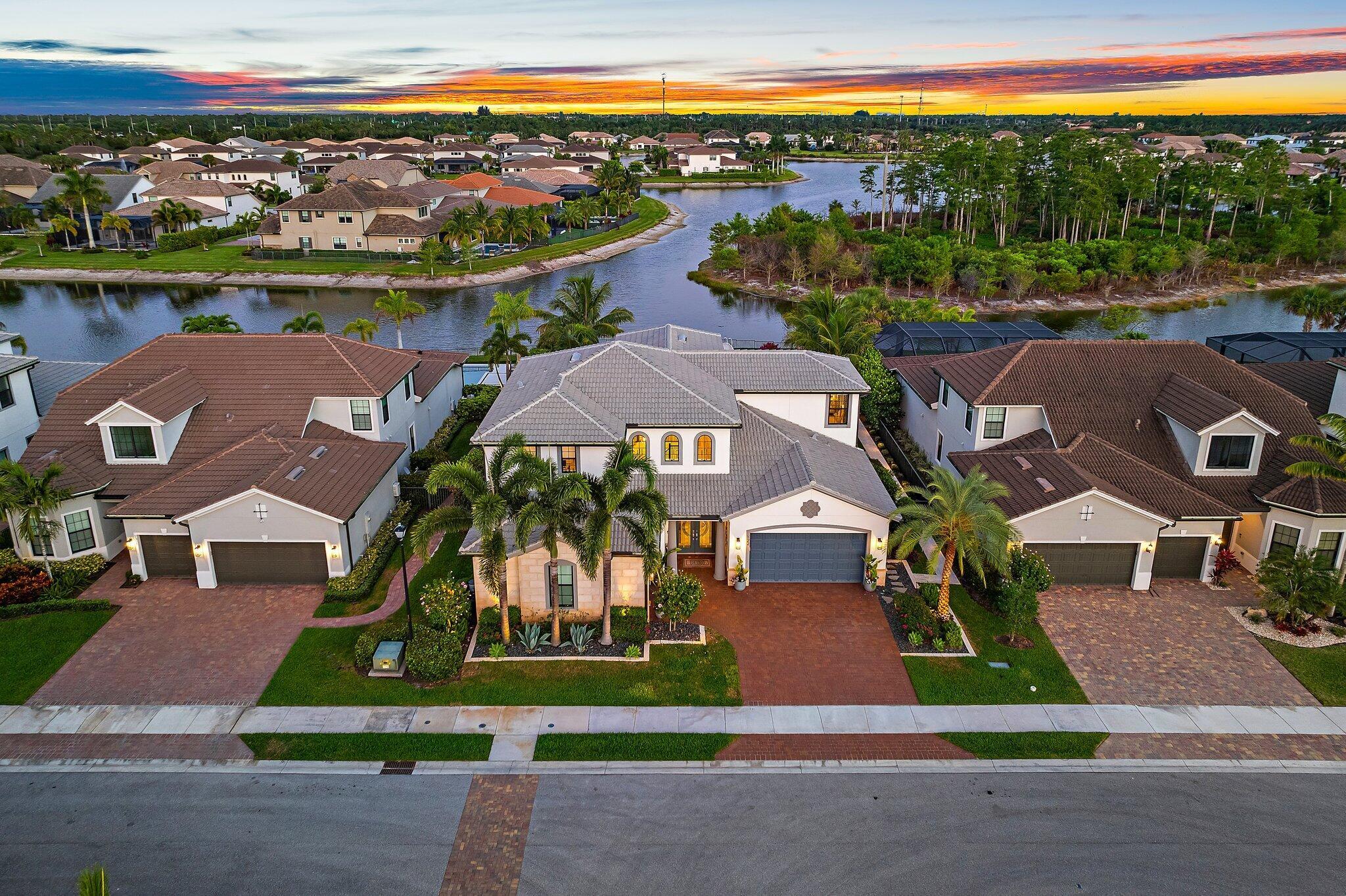 122 Cerulean Key Way