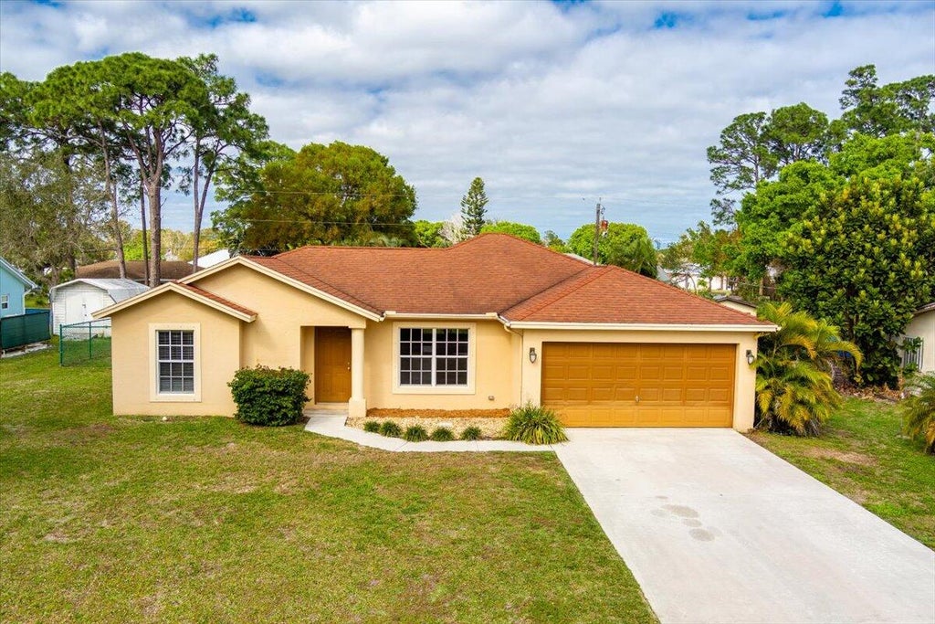 Photo of 6700 Citrus Park Boulevard, Fort Pierce, FL 34951 (MLS # R10958531)